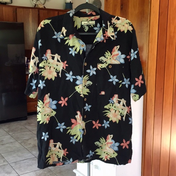 Tommy Bahama Other - Tommy Bahama 100% Silk Hawaiian Button Down Shirt